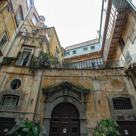 Historia Napoli By Dimorra Lejlighed Eksteriør billede